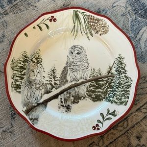 8” Winter Forest Snow Owl plate.